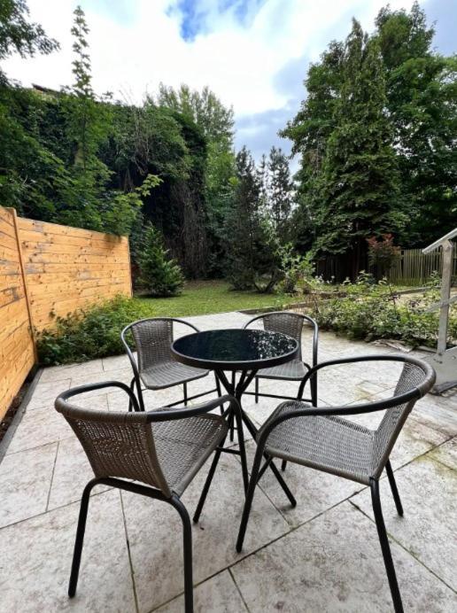 Soul-Apartment Terrasse Privat-Parkplatz Boxspringbett 55Zoll Tv Wlan Lipcse Kültér fotó